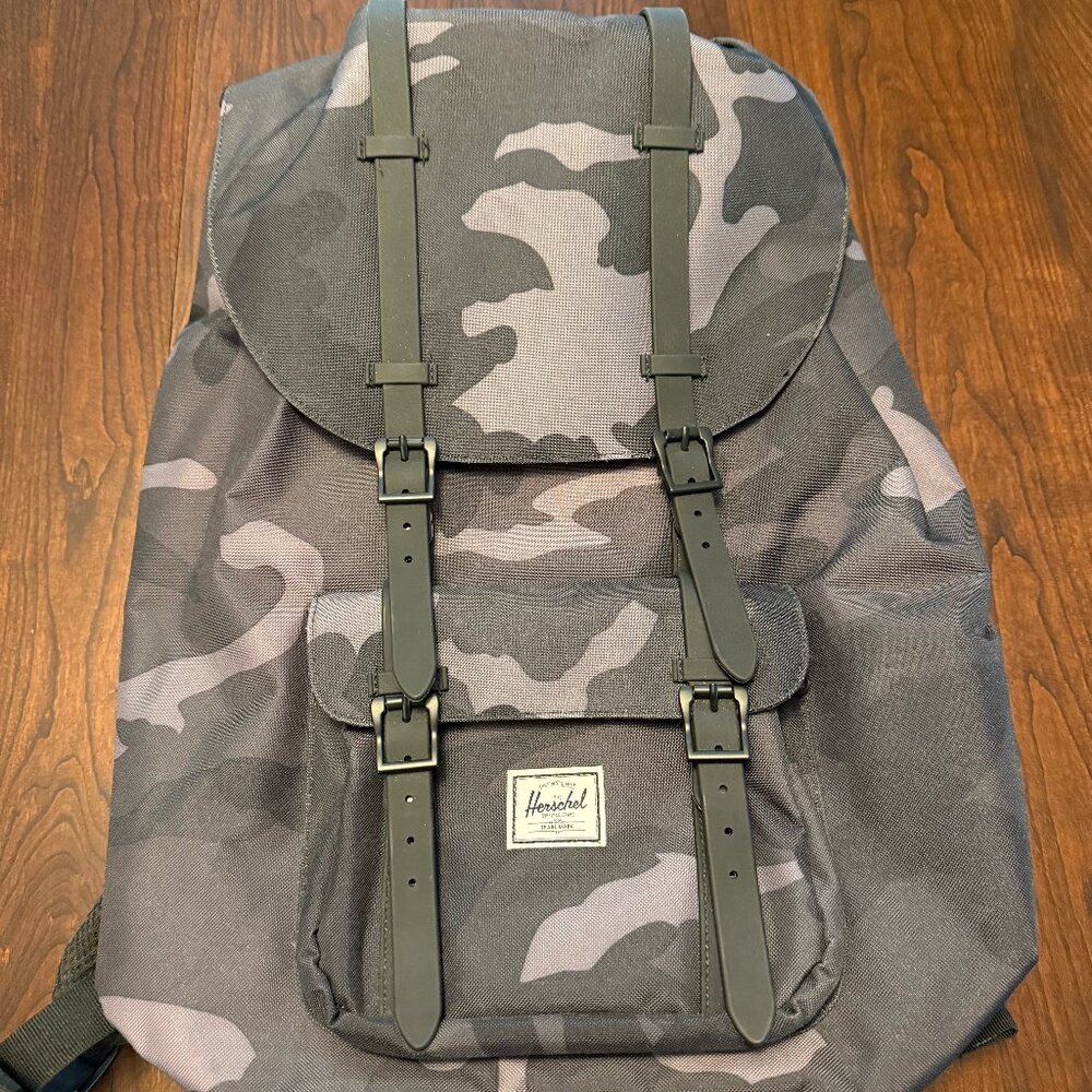 Herschel Little America Backpack. NWT